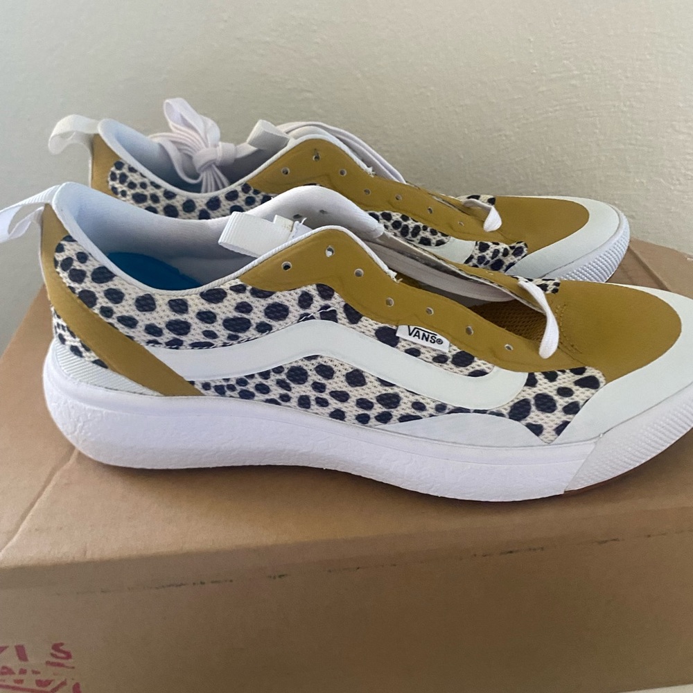 Vans Ultra Range EXO, custom made shoes. Never worn!